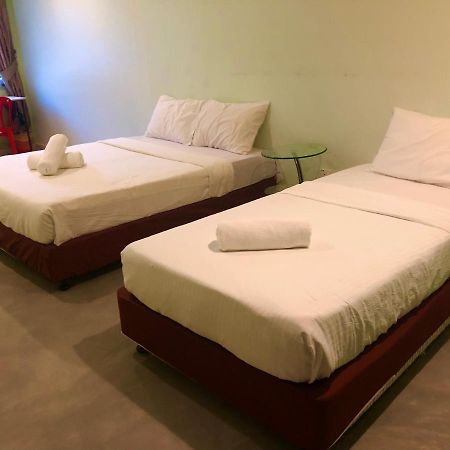 Bukit Indah Homestay Бентонг Экстерьер фото